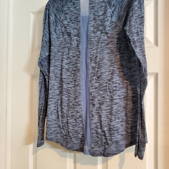 Blue active top - Picture 2 of 2